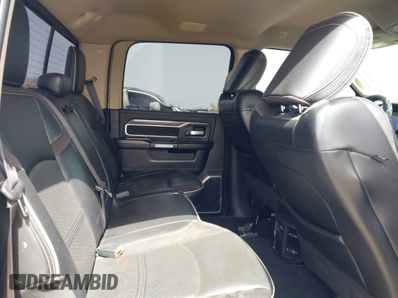 2019 Ram 2500 Laramie with VIN 3C6UR5FL2KG630341, listed as a IAAI auction lot 41742788 with 95,292 mi miles and . Bid and sale history available at DreamBid. Image 8.