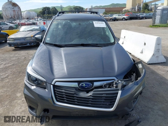 2021 Subaru Forester with VIN JF2SKADC3MH404559, listed as a IAAI auction lot 41858201 with 35,247 mi miles. Bid and sale history available at carsss.com. Image 12.