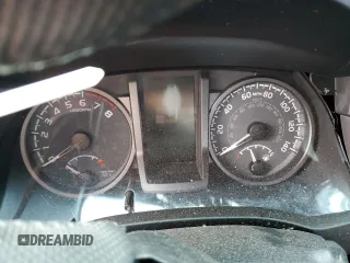 2021 Toyota Tacoma SR5 z VIN 3TMDZ5BN8MM112478, wystawiony jako Copart lot #55741375 z przebiegiem Nie podano mil oraz Nie do naprawy • Non repairable. Historia ofert i sprzedaży dostępna na DreamBid. Obrazek 9.