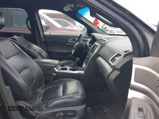 2013 Ford Explorer XLT z VIN 1FM5K7D90DGA55381, wystawiony jako IAAI lot #42194078 z przebiegiem 200 714 mil mil oraz . Historia ofert i sprzedaży dostępna na DreamBid. Obrazek 5.