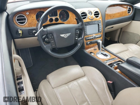 2004 Bentley Continental GT GT z VIN SCBCR63W84C021594, wystawiony jako Copart lot #53366645 z przebiegiem 100 178 mil mil oraz Tytuł czysty. Historia ofert i sprzedaży dostępna na DreamBid. Obrazek 8.