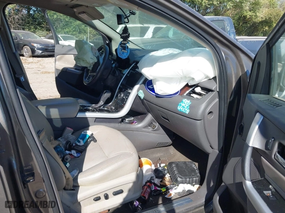 2014 Ford Edge Limited with VIN 2FMDK4KC0EBA84591, listed as a IAAI auction lot 42138076 with 152,375 mi miles. Bid and sale history available at carsss.com. Image 5.