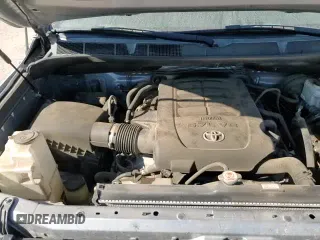 2017 Toyota Tundra SR5 с VIN 5TFDW5F19HX630342, выставлен на аукционе Copart как лот 84515924 с пробегом 123 762 миль миль и Списание • Salvage title. История ставок и продаж доступна на DreamBid. Изображение 13.