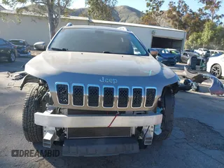 2019 Jeep Cherokee Altitude с VIN 1C4PJMLB4KD113512, выставлен на аукционе IAAI как лот 41620815 с пробегом 53 182 миль миль и . История ставок и продаж доступна на DreamBid. Изображение 13.
