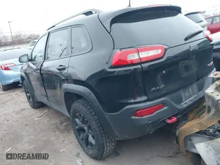 2018 Jeep Cherokee Trailhawk with VIN 1C4PJMBB6JD532865, listed as a IAAI auction lot 41362362 with 98,951 mi miles. Bid and sale history available at carsss.com. Image 3.