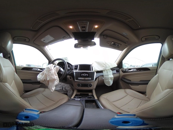 2014 Mercedes-Benz M-Class ML 350 with VIN 4JGDA5JBXEA330656, listed as a IAAI auction lot 41579328 with 153,221 mi miles. Bid and sale history available at carsss.com. Image 19.