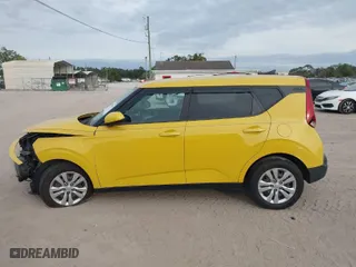 2020 Kia Soul S with VIN KNDJ23AU2L7106835, listed as a IAAI auction lot 40900143 with 61,570 mi miles. Bid and sale history available at carsss.com. Image 15.