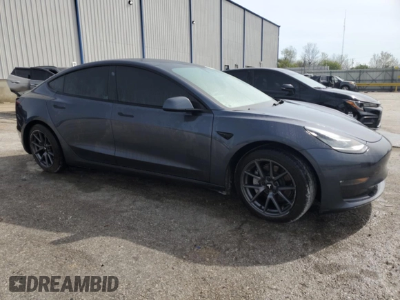 2022 Tesla Model 3 Long Range z VIN 5YJ3E1EB7NF238905, wystawiony jako Copart lot #53362045 z przebiegiem 52 002 mil mil oraz Szkoda całkowita • Salvage title. Historia ofert i sprzedaży dostępna na DreamBid. Obrazek 4.