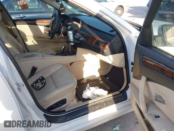 2008 BMW 5 Series 528i with VIN WBANU53558CT19352, listed as a IAAI auction lot 41725065 with Not Provided miles and . Bid and sale history available at carsss.com. Image 5.