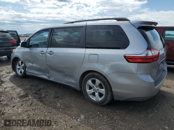 2015 Toyota Sienna LE AAS z VIN 5TDKK3DC1FS678805, wystawiony jako Copart lot #56421605 z przebiegiem 80 435 mil mil oraz Szkoda całkowita • Salvage title. Historia ofert i sprzedaży dostępna na DreamBid. Obrazek 2.