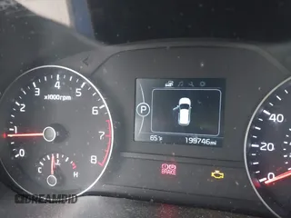 2017 Kia Sportage EX with VIN KNDPN3ACXH7085538, listed as a IAAI auction lot 42586950 with 199,746 mi miles and . Bid and sale history available at DreamBid. Image 7.