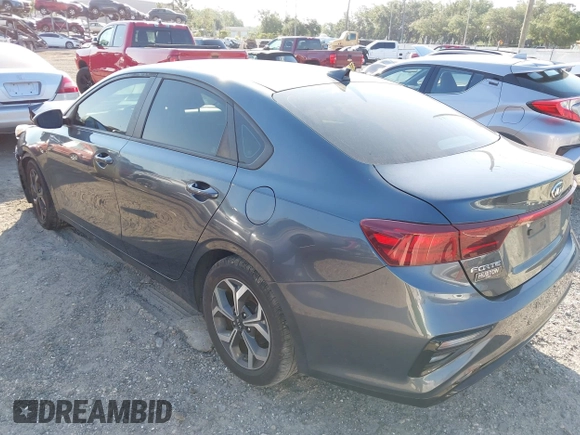 2020 Kia Forte LXS z VIN 3KPF24AD7LE228649, wystawiony jako IAAI lot #42104658 z przebiegiem 59 788 mil mil oraz . Historia ofert i sprzedaży dostępna na DreamBid. Obrazek 3.