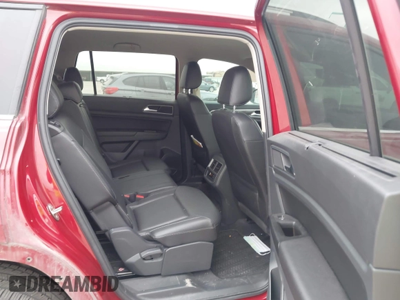 2019 Volkswagen Atlas SE with VIN 1V2WR2CA4KC606661, listed as a IAAI auction lot 42581054 with 89,079 mi miles and . Bid and sale history available at DreamBid. Image 8.