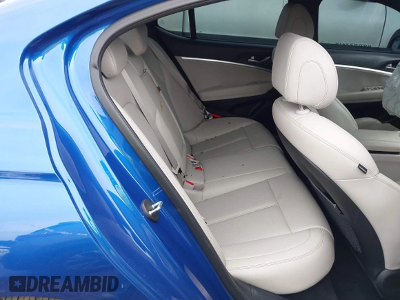 2022 Genesis G70 2.0T with VIN KMTG34TA4NU086948, listed as a IAAI auction lot 41565803 with 51,629 mi miles. Bid and sale history available at carsss.com. Image 8.