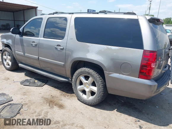 2007 Chevrolet Suburban LTZ with VIN 3GNFK163X7G142655, listed as a IAAI auction lot 42054756 with Not Provided miles. Bid and sale history available at carsss.com. Image 3.
