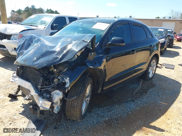 2018 Audi Q3 Premium with VIN WA1BCCFS1JR000736, listed as a IAAI auction lot 41802192 with 62,081 mi miles. Bid and sale history available at carsss.com. Image 16.