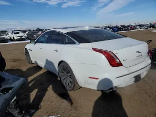 2013 Jaguar XJ z VIN SAJWJ1CD0D8V53753, wystawiony jako Copart lot #45155755 z przebiegiem 53 524 mil mil oraz Szkoda całkowita • Salvage title. Historia ofert i sprzedaży dostępna na DreamBid. Obrazek 2.
