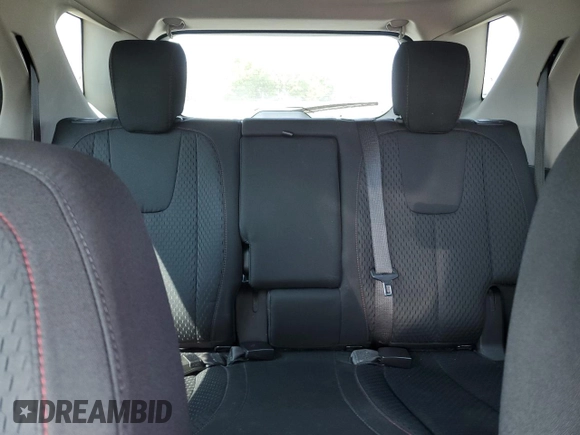 2013 Chevrolet Equinox LS z VIN 2GNALBEKXD6196888, wystawiony jako Copart lot #58923465 z przebiegiem 213 327 mil mil oraz Czysty tytuł • Clean title. Historia ofert i sprzedaży dostępna na DreamBid. Obrazek 10.