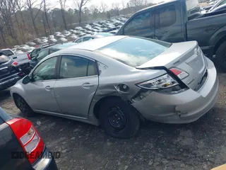 2010 Mazda 6 i Sport with VIN 1YVHZ8BH6A5M46582, listed as a IAAI auction lot 41783747 with 211,764 mi miles. Bid and sale history available at carsss.com. Image 14.