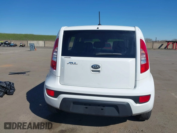 2013 Kia Soul with VIN KNDJT2A54D7567715, listed as a IAAI auction lot 41759724 with 95,922 mi miles. Bid and sale history available at carsss.com. Image 17.