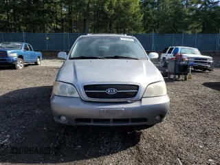 2004 Kia Sedona LX with VIN KNDUP131646582289, listed as a Copart auction lot 47321625 with 207,453 mi miles and Salvage Title. Bid and sale history available at carsss.com. Image 5.