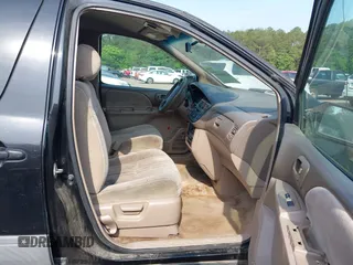 2000 Toyota Sienna LE with VIN 4T3ZF13C4YU193360, listed as a IAAI auction lot 42082985 with 337,131 mi miles and . Bid and sale history available at DreamBid. Image 5.