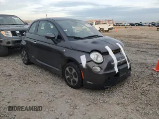 2019 FIAT 500e with VIN 3C3CFFGE8KT773468, listed as a Copart auction lot 81634204 with 41,888 mi miles and Salvage Title. Bid and sale history available at carsss.com. Image 4.