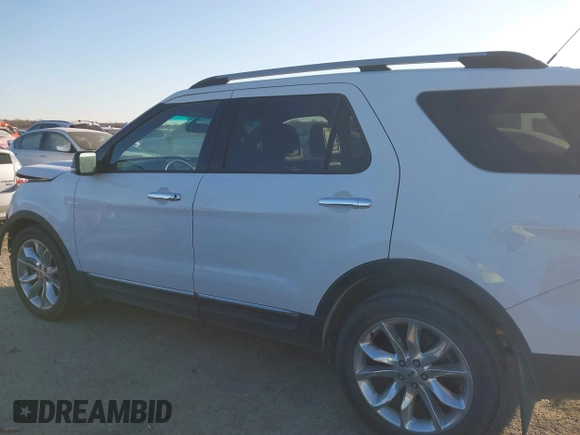 2015 Ford Explorer XLT with VIN 1FM5K7D89FGB18410, listed as a IAAI auction lot 41840998 with 132,968 mi miles and . Bid and sale history available at carsss.com. Image 14.
