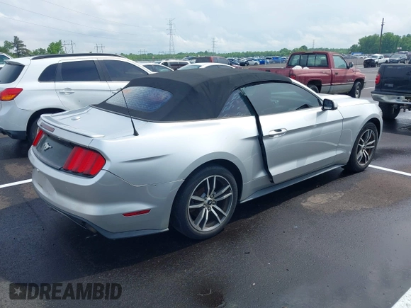 2016 Ford Mustang EcoBoost Premium z VIN 1FATP8UH4G5221806, wystawiony jako IAAI lot #42145462 z przebiegiem 116 223 mil mil oraz . Historia ofert i sprzedaży dostępna na DreamBid. Obrazek 4.