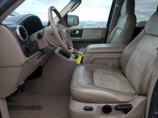2004 Ford Expedition Eddie Bauer z VIN 1FMFU18L34LB79928, wystawiony jako Copart lot #51778635 z przebiegiem 175 554 mil mil oraz Czysty tytuł • Clean title. Historia ofert i sprzedaży dostępna na DreamBid. Obrazek 7.