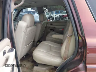 2003 Chevrolet Tahoe LT with VIN 1GNEK13Z23R302221, listed as a IAAI auction lot 41636853 with 264,525 mi miles. Bid and sale history available at carsss.com. Image 8.