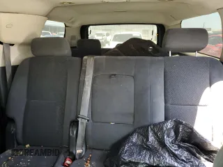 2007 Chevrolet Suburban LS z VIN 1GNFC160X7J180517, wystawiony jako Copart lot #63933475 z przebiegiem Nie podano mil oraz Czysty tytuł • Clean title. Historia ofert i sprzedaży dostępna na DreamBid. Obrazek 10.