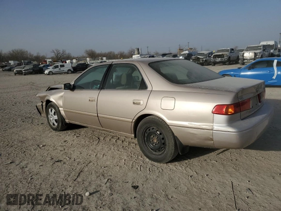 2001 Toyota Camry CE with VIN 4T1BG22K31U779463, listed as a Copart auction lot 48404105 with 153,702 mi miles and Salvage Title. Bid and sale history available at carsss.com. Image 2.