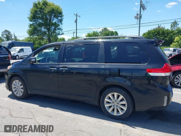 2013 Toyota Sienna XLE с VIN 5TDDK3DC0DS051969, выставлен на аукционе IAAI как лот 42344494 с пробегом 166 890 миль миль и . История ставок и продаж доступна на DreamBid. Изображение 14.