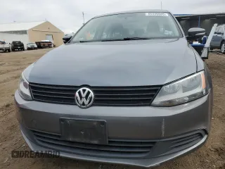 2011 Volkswagen Jetta SE z VIN 3VWDZ7AJ1BM348118, wystawiony jako Copart lot #45446685 z przebiegiem 121 414 mil mil oraz Szkoda całkowita • Salvage title. Historia ofert i sprzedaży dostępna na DreamBid. Obrazek 5.