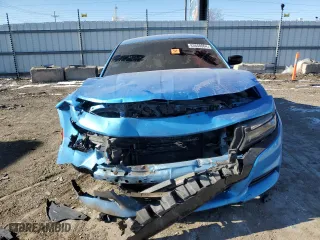 2018 Dodge Charger SXT with VIN 2C3CDXBG7JH290565, listed as a Copart auction lot 83658064 with 0 mi miles and Salvage Title. Bid and sale history available at carsss.com. Image 5.