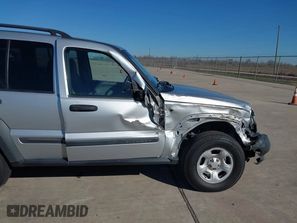 2006 Jeep Liberty Sport with VIN 1J4GL48K36W210904, listed as a IAAI auction lot 41260961 with 133,310 mi miles and . Bid and sale history available at carsss.com. Image 6.