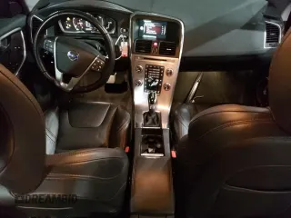 2017 Volvo XC60 Dynamic z VIN YV449MRR3H2039999, wystawiony jako Copart lot #75603803 z przebiegiem 27 221 mil mil oraz Szkoda całkowita • Salvage title. Historia ofert i sprzedaży dostępna na DreamBid. Obrazek 8.