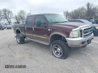 2003 Ford Super Duty F-250 XL with VIN 1FTNW21P93EC49772, listed as a IAAI auction lot 40284045 with 276,418 mi miles. Bid and sale history available at carsss.com. Image 1.