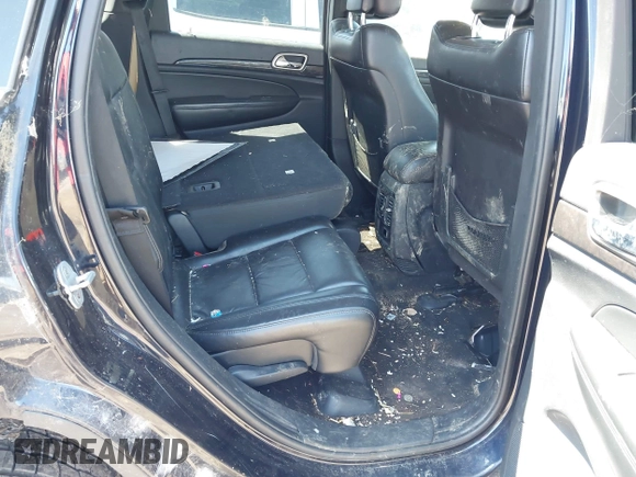 2011 Jeep Grand Cherokee Laredo with VIN 1J4RR4GG8BC525701, listed as a IAAI auction lot 42240431 with 198,921 mi miles and . Bid and sale history available at DreamBid. Image 8.