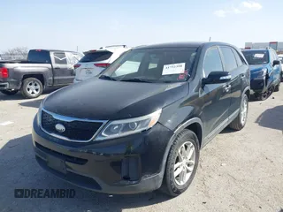 2014 Kia Sorento LX with VIN 5XYKT3A63EG421961, listed as a IAAI auction lot 41752398 with 1 mi miles. Bid and sale history available at carsss.com. Image 2.