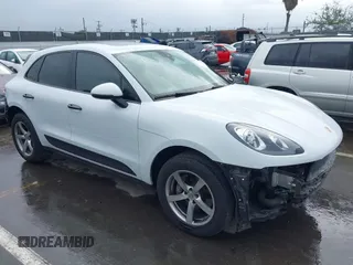 2018 Porsche Macan with VIN WP1AA2A57JLB00974, listed as a IAAI auction lot 41787420 with 72,827 mi miles. Bid and sale history available at carsss.com. Image 1.