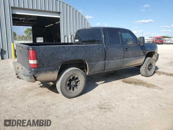 2003 Chevrolet Silverado 1500 with VIN 2GCEC19VX31253384, listed as a Copart auction lot 71244704 with 175,232 mi miles and Salvage Title. Bid and sale history available at carsss.com. Image 3.