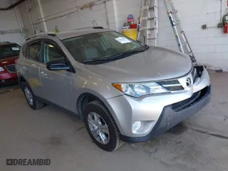 2014 Toyota RAV4 LE with VIN 2T3BFREV5EW138250, listed as a IAAI auction lot 41863496 with 191,604 mi miles. Bid and sale history available at carsss.com. Image 1.