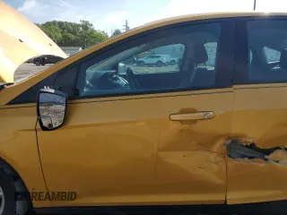 2012 Ford Focus SE с VIN 1FAHP3F22CL265150, выставлен на аукционе Copart как лот 58257495 с пробегом 142 031 миль миль и Списание • Salvage title. История ставок и продаж доступна на DreamBid. Изображение 7.