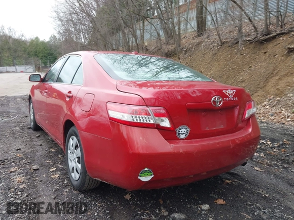 2011 Toyota Camry LE with VIN 4T1BF3EK4BU701750, listed as a IAAI auction lot 42007119 with 286,100 mi miles. Bid and sale history available at carsss.com. Image 14.