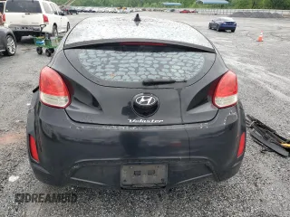 2013 Hyundai Veloster w/Gray Int с VIN KMHTC6AD8DU113990, выставлен на аукционе Copart как лот 54571895 с пробегом 181 757 миль миль и Списание • Salvage title. История ставок и продаж доступна на DreamBid. Изображение 6.
