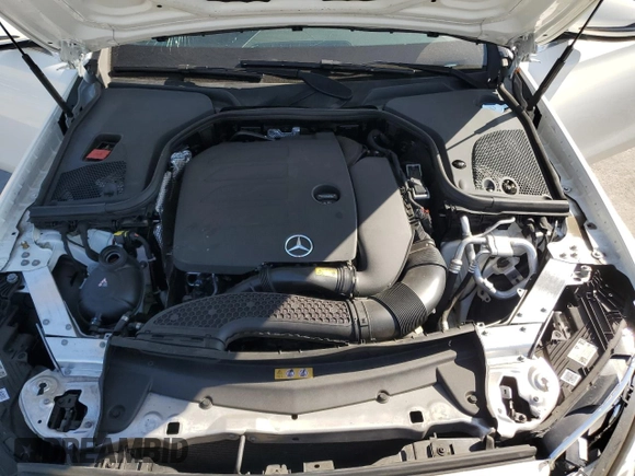 2022 Mercedes-Benz E-Class E 350 with VIN W1KZF8DB7NB027441, listed as a Copart auction lot 46950435 with 46,186 mi miles and Salvage Title. Bid and sale history available at carsss.com. Image 11.