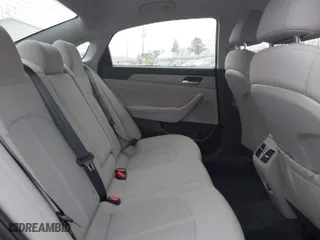 2019 Hyundai Sonata Sport with VIN 5NPE34AF2KH809108, listed as a IAAI auction lot 41476719 with 111,041 mi miles. Bid and sale history available at carsss.com. Image 8.