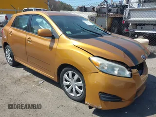 2010 Toyota Matrix z VIN 2T1KU4EE7AC293203, wystawiony jako IAAI lot #42102264 z przebiegiem 198 771 mil mil oraz . Historia ofert i sprzedaży dostępna na DreamBid. Obrazek 1.